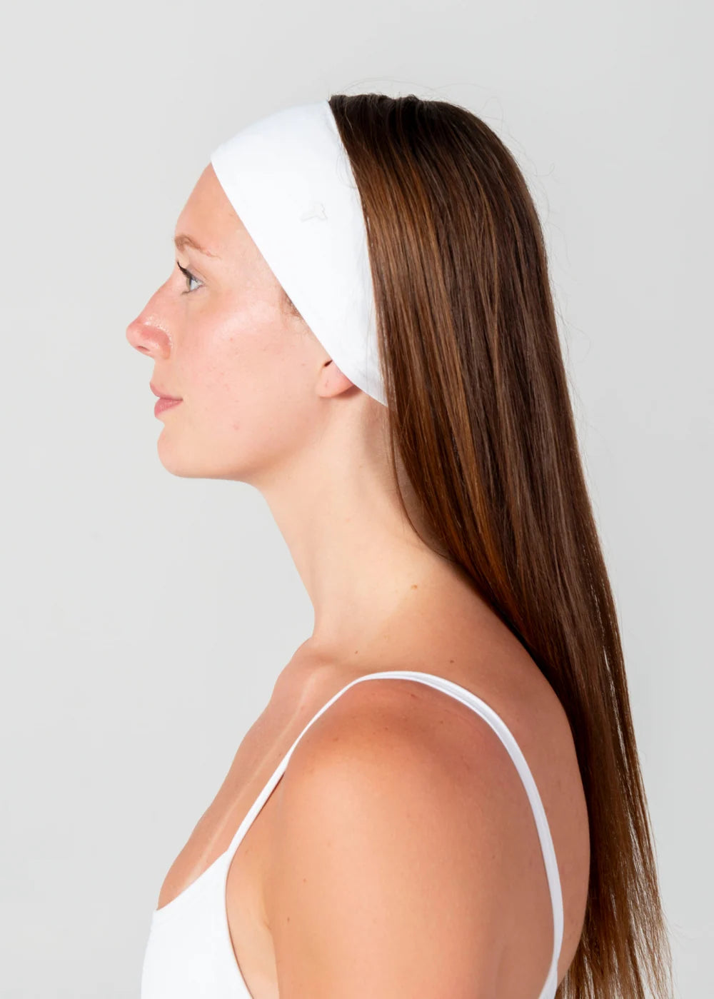 TURF ACTIVE Tame The Mane Headband (White)