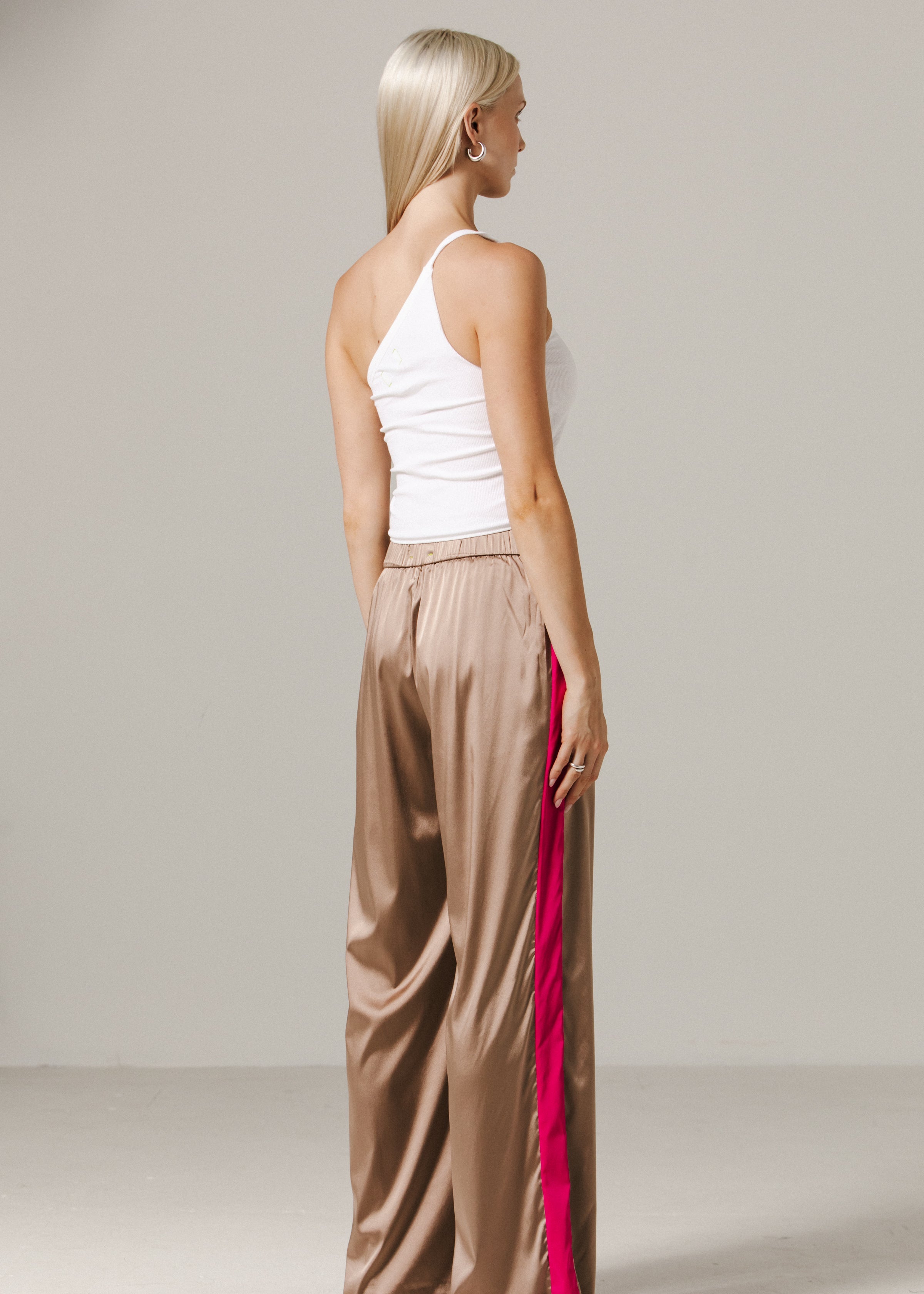 STAPL STUDIO Elevate Top - White