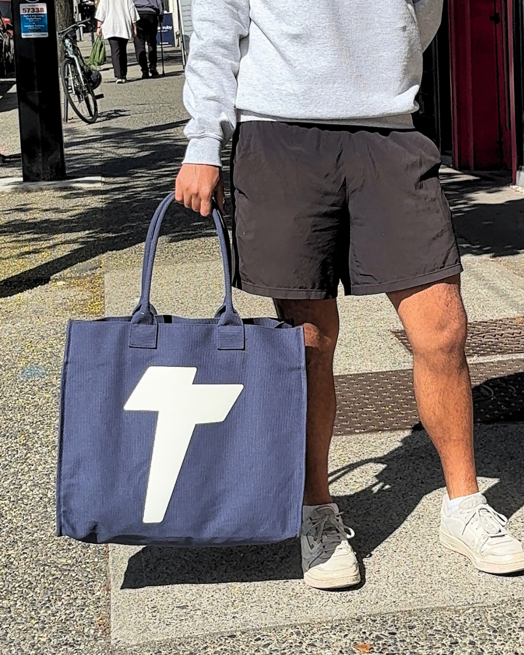 TURF ACTIVE Market Tote (Pacific + White)