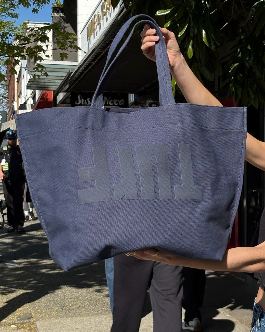 TURF ACTIVE Everyday Tote (Pacific + Midnight)