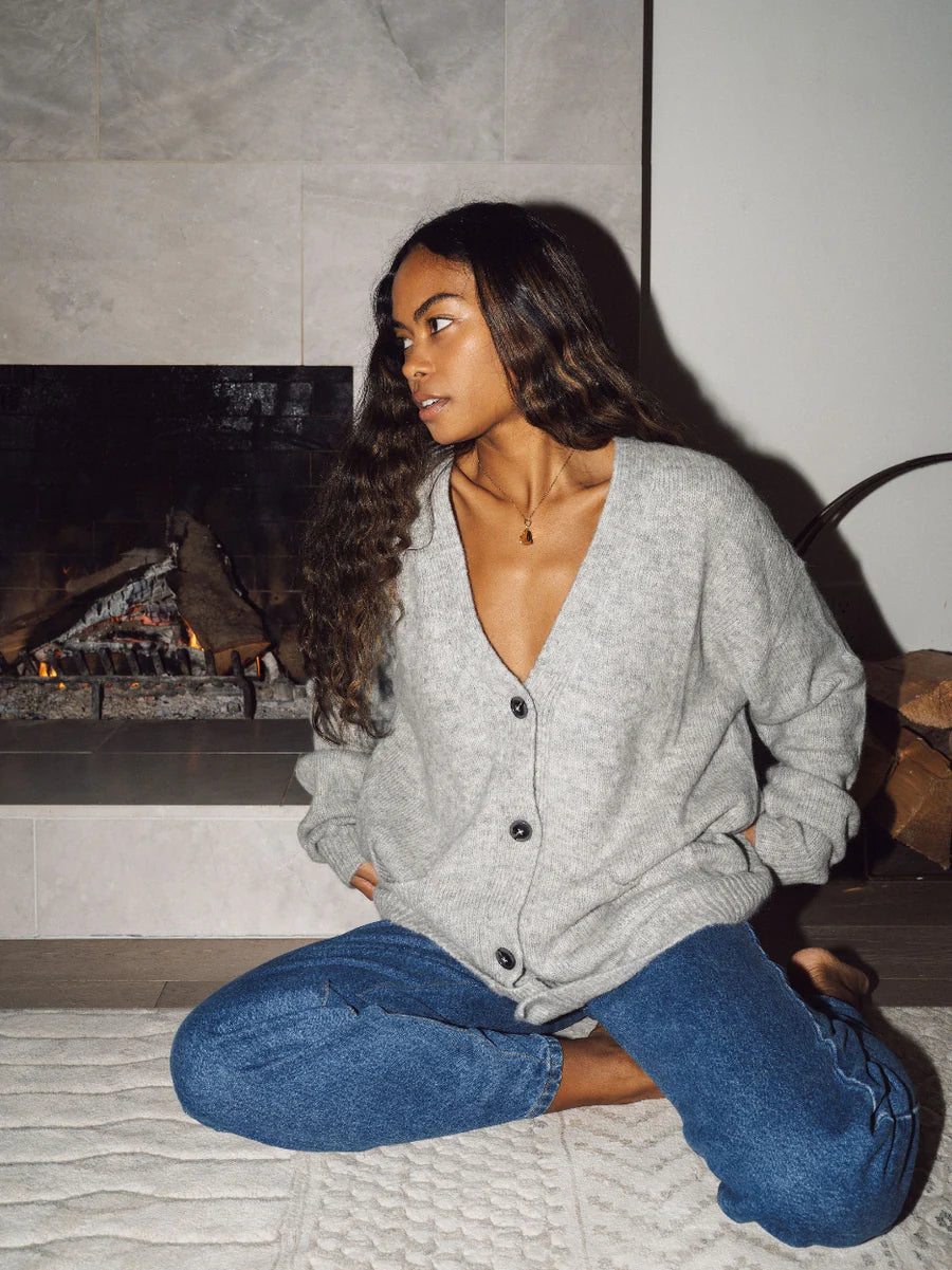 ONE WEDNESDAY The Cardigan Light Grey