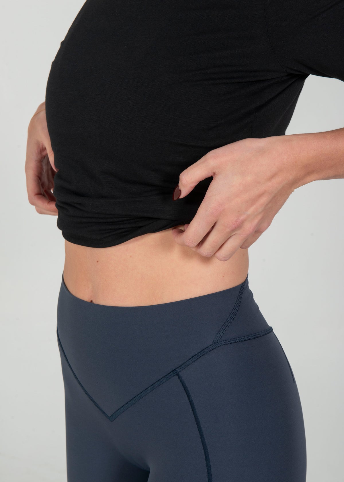 TURF ACTIVE Form Tee - Black